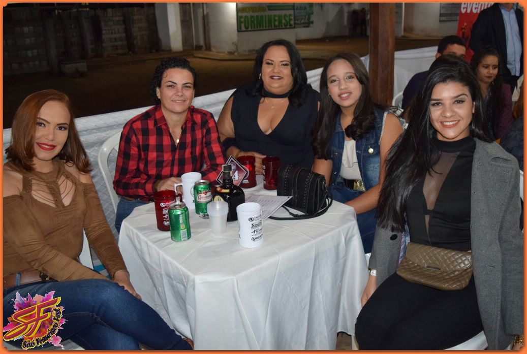 BAILE DA RAINHA DA EXPOVALE 2019